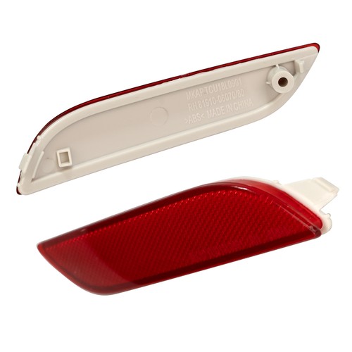 Rear bumper reflector lights - rear,