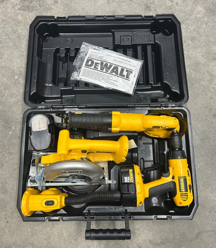 Dewalt piece tool set 18v - 4,