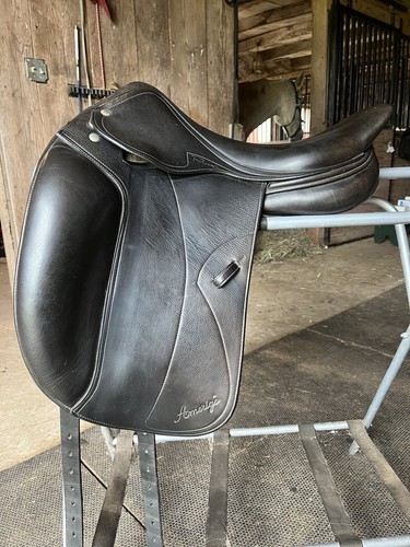Amerigo dressage saddle - amerigo,