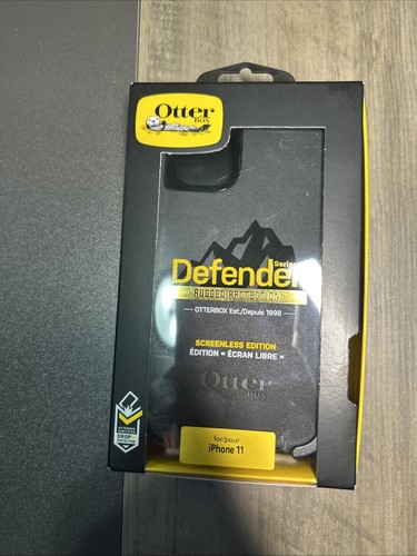 Black iphone otter box case - black,