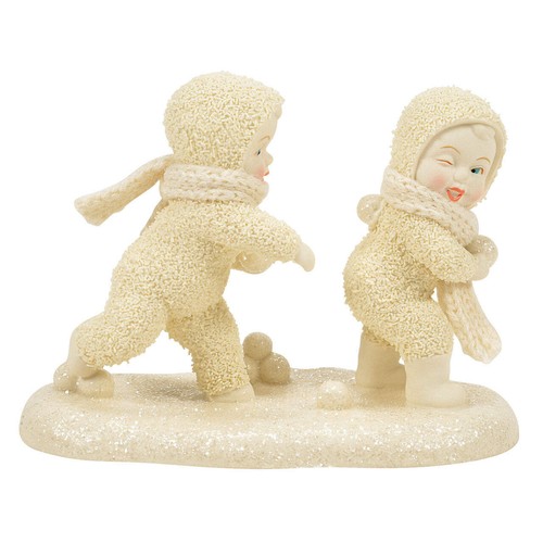 Snowball fight - snowball, fight!