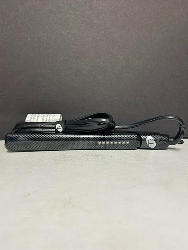 Unboxed flat iron with - flat,