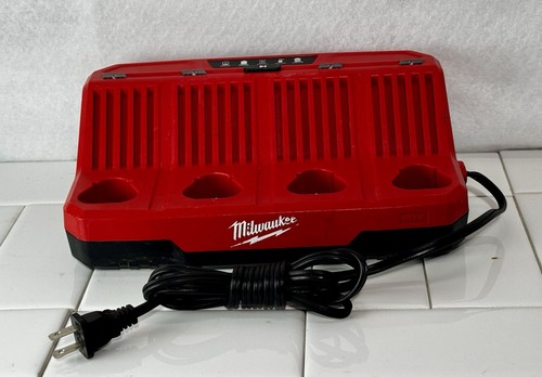 Milwaukee m12 1204 4 - milwaukee, 4-bay