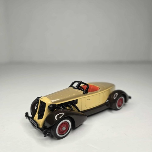 Vintage matchbox auburn 851 - auburn,