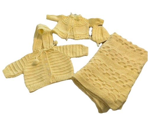 Hand knit newborn gift piece - gift, 4-piece