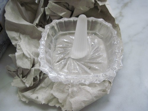 Ring holder for finger rings - ring,
