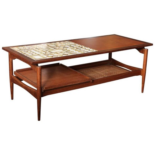 Walnut and ceramic - walnut,