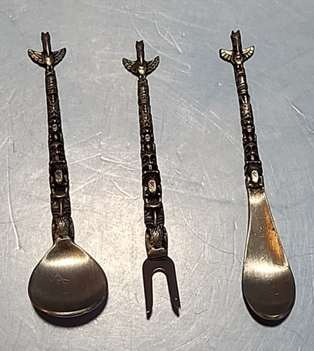 Pewter souvenir spoons - souvenir, boma