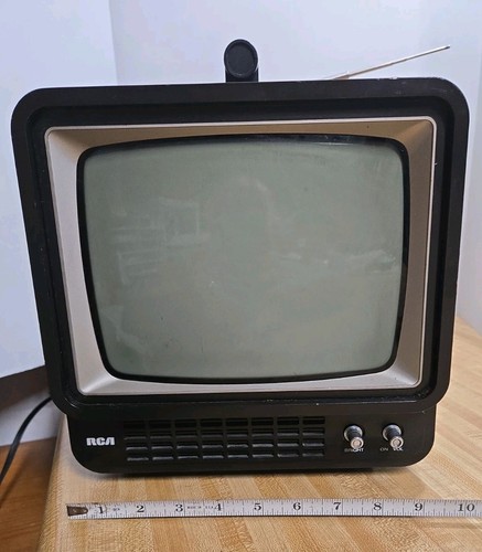 Vintage rca portable - portable, 12"