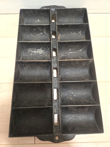 Vintage cast iron french roll - cast,