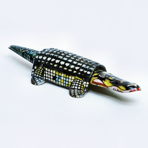 Vintage tin toy - alligator, /