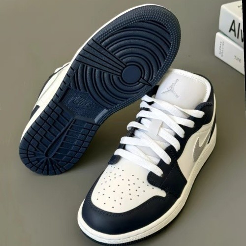 Men basketball shoes jordan - s,