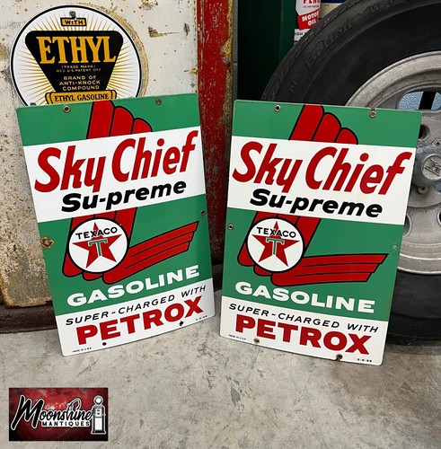 Matching pair 1950 - of, texaco