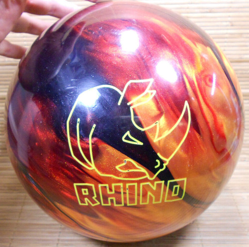 Brunswick rhino red - brunswick, red/black/gold