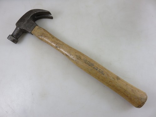 Cheney nail holding - nail, claw