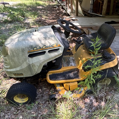 Cub cadet lt1045 - cadet,