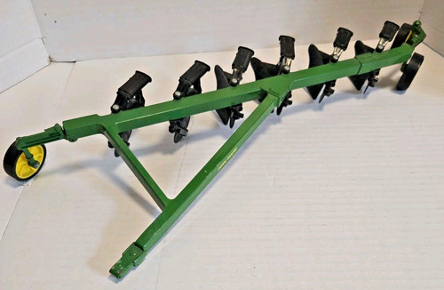 Ertl green metal john - ertl,