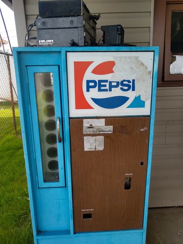 Pepsi vending machine - pepsi,