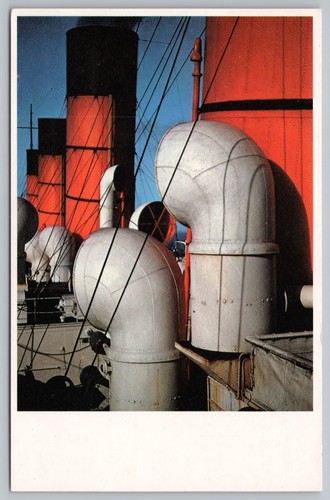 Deck funnels rms - deck, aquitania