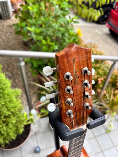 Kamaka 8 string - kamaka, hf-38