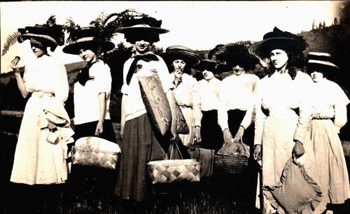 Vtg photo beautiful women - vtg,
