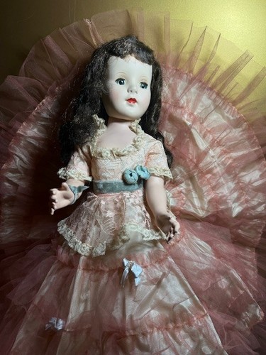Vintage sweet sue walker - vintage, 18"
