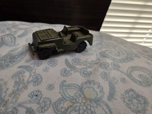 Marx miniature scale jeep - scale,