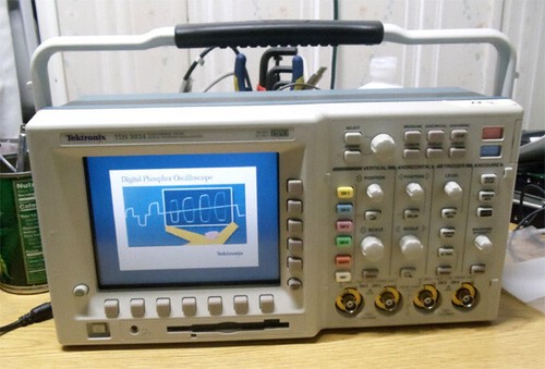 Tektronix tds3034 dpo - tektronix, 4