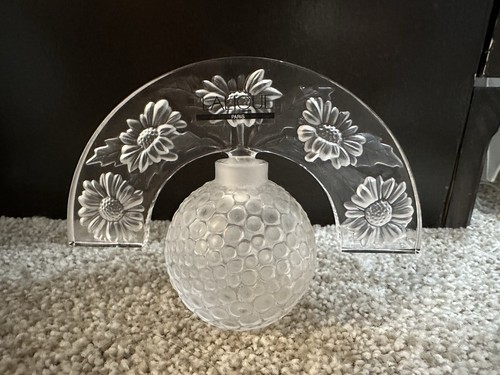 Lalique crystal folie perfume - ,
