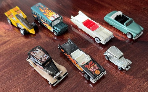 Vintage hot wheel - hot,