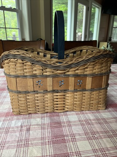 Vintage woven basket - ‘97,