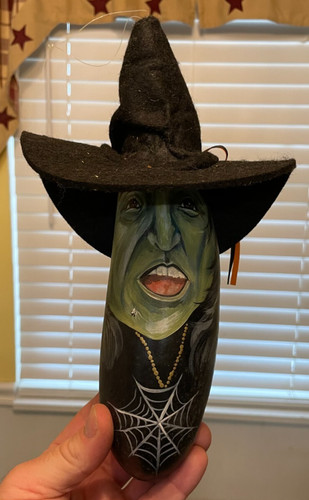 Hand painted wizard - painted, oz