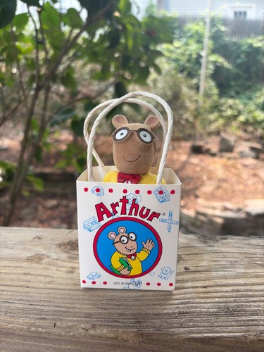 Pieces 90s arthur aardvark - 90s,