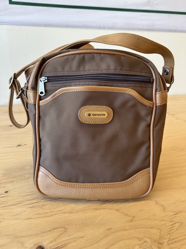Samsonite brown camel square - &,