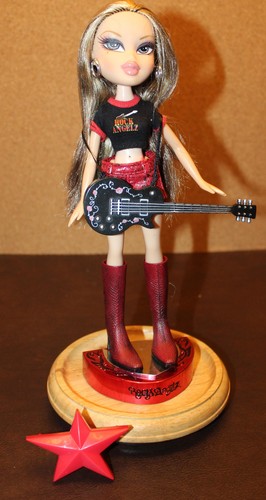 Bratz rock angelz cloe 2005 - bratz,