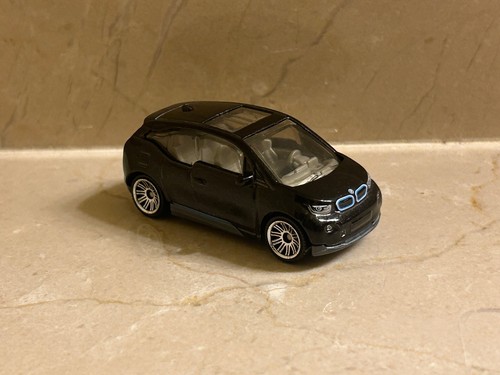 Loose 2015 bmw matchbox - loose,