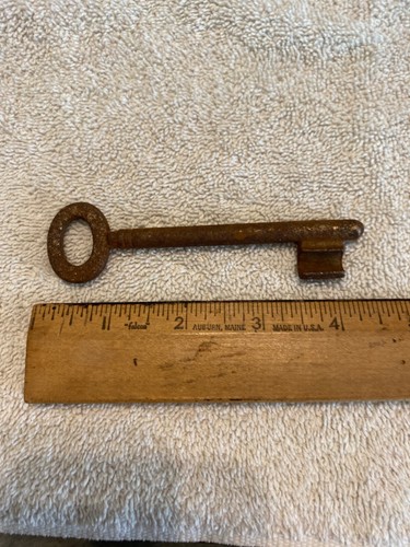 Vintage large iron - iron, skeleton
