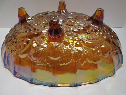 Large oval glass footed fruit - large,