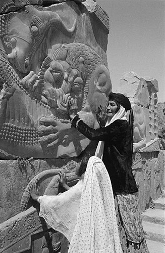 Women persepolis iran - persepolis,