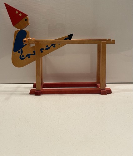 Wooden spinning acrobat - wooden,
