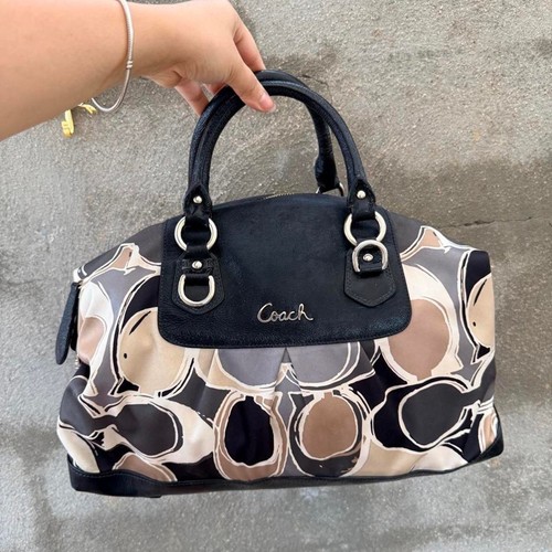 Coach ashley scarf print