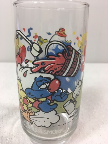 Vintage clumsy smurf drinking - clumsy,