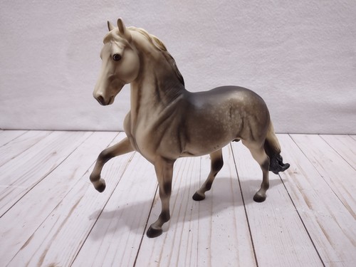 Breyer traditional dapple - breyer, gray