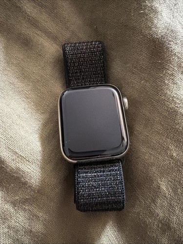 Apple watch series 40mm - watch, 3