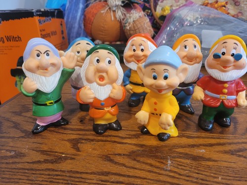 Vintage disney seven dwarfs - disney,