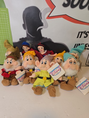 Disney store exclusive snow - disney,