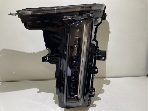 Nice 2023 2025 cadillac - nice!,