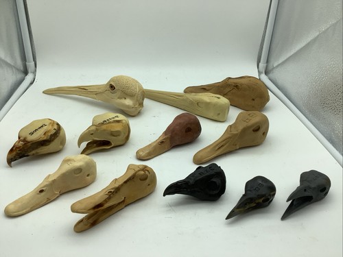 Lot molded cast - of,