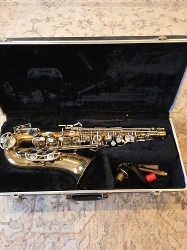 Selmer bundy alto saxophone - bundy, ii