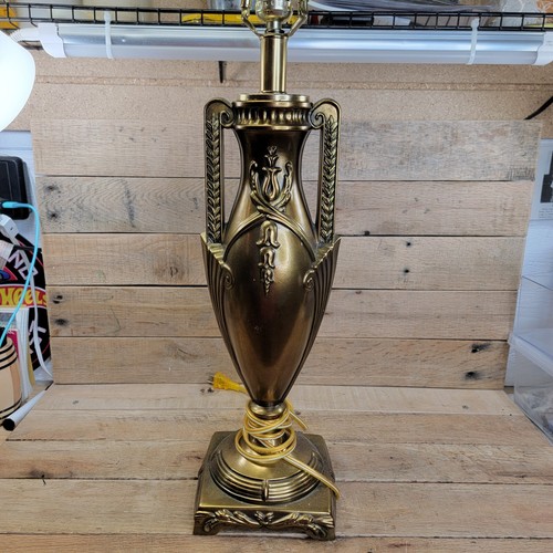Vtg brass art deco - vtg, neo